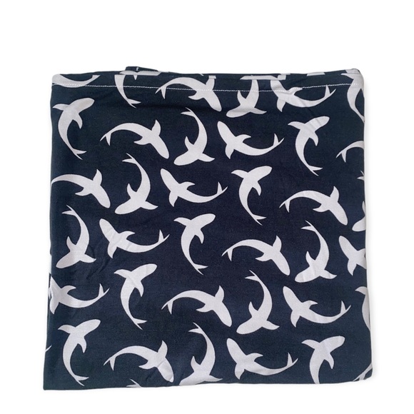 🦈Sweet Bamboo Swaddle🦈 - Picture 1 of 4